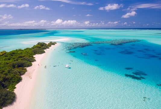 Ile trwa lot z Polski na Zakynthos?