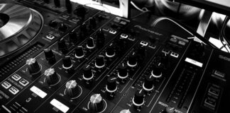 Jak długo mieszać żywicę z utwardzaczem?