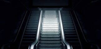 Jakie są stacje metra w Warszawie?