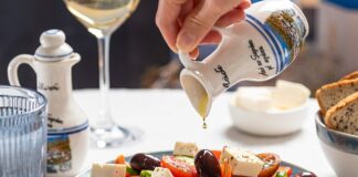 Czy ser feta nadaje się do pizzy?