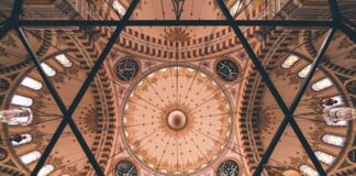 O co chodzi z tureckimi zębami?