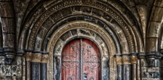 Kiedy Niemcy opuścili Warszawę?